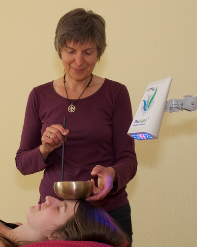 Klangschale-Behandlung